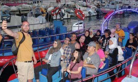 عكا تستعد لاستقبال عشرات آلاف الزائرين عيد الفطر السعيد